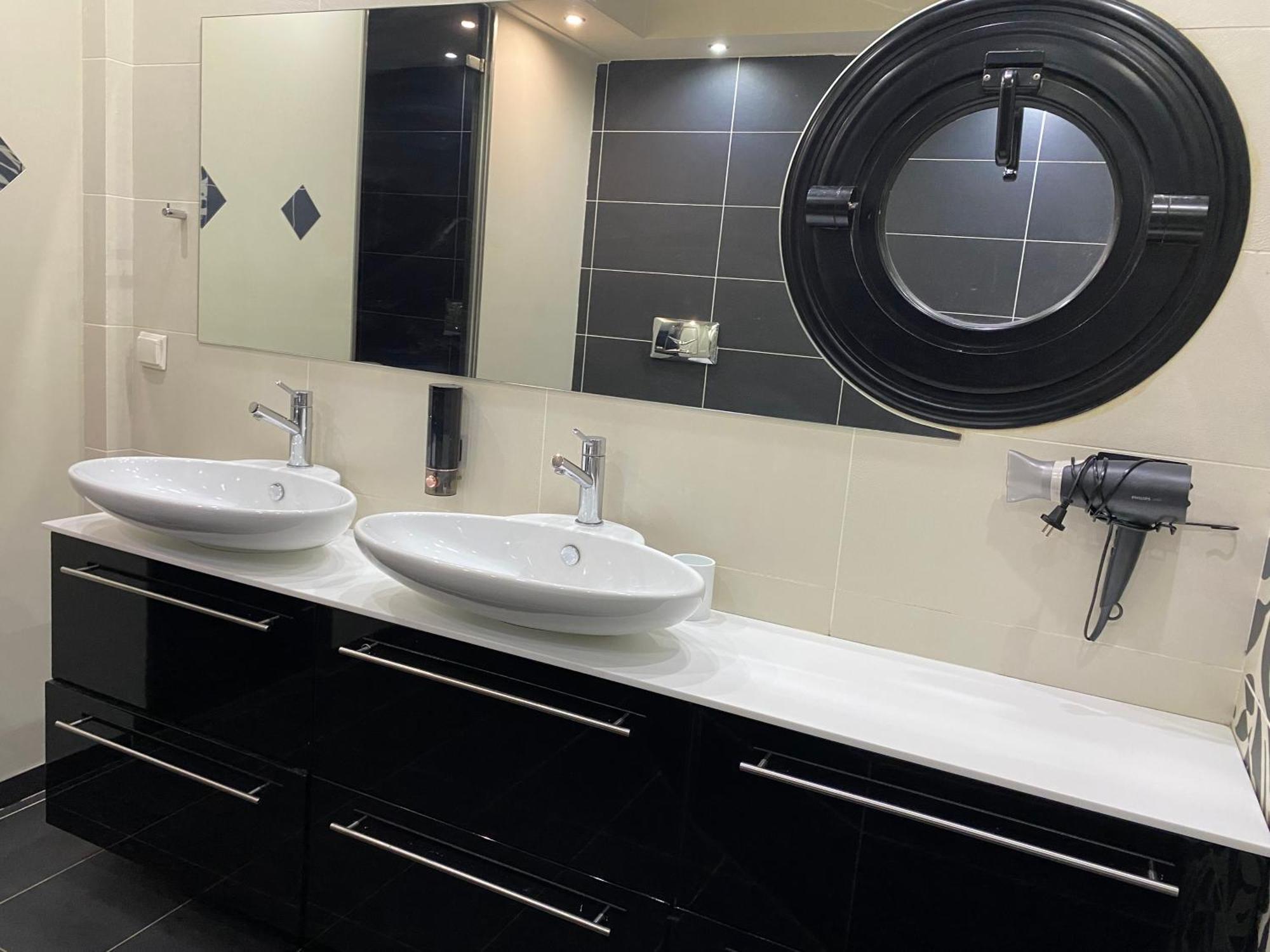 Luxury View Apartment 10Min From Athens Airport Koropi Exterior photo